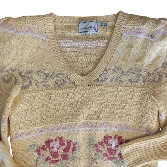 VTG 70s Yellow Pink Floral Cable Knit Vneck Sweater Large *Fits like Small - Picture 4 of 16